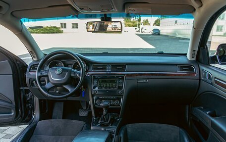 Skoda Superb III рестайлинг, 2012 год, 955 000 рублей, 15 фотография