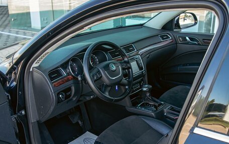 Skoda Superb III рестайлинг, 2012 год, 955 000 рублей, 13 фотография