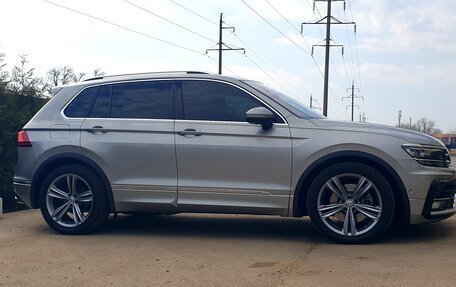Volkswagen Tiguan II, 2020 год, 4 350 000 рублей, 2 фотография
