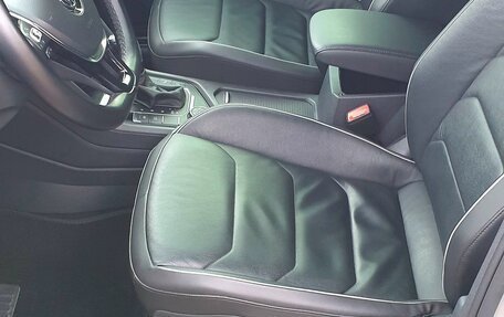 Volkswagen Tiguan II, 2020 год, 4 350 000 рублей, 10 фотография