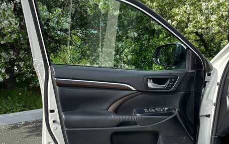 Toyota Highlander III, 2015 год, 2 450 000 рублей, 11 фотография