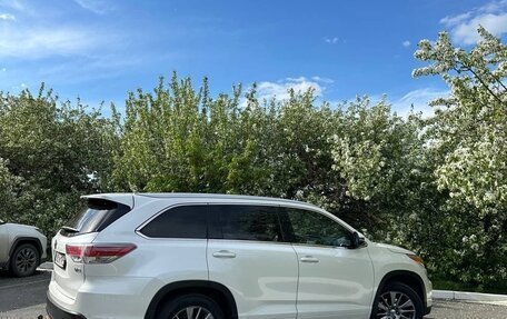 Toyota Highlander III, 2015 год, 2 450 000 рублей, 7 фотография