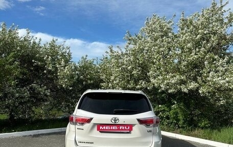 Toyota Highlander III, 2015 год, 2 450 000 рублей, 8 фотография