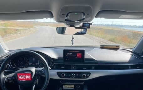 Audi A4, 2018 год, 2 300 000 рублей, 6 фотография