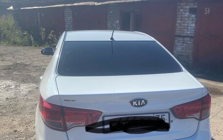 KIA Rio III рестайлинг, 2016 год, 1 000 000 рублей, 2 фотография