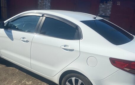 KIA Rio III рестайлинг, 2016 год, 1 000 000 рублей, 8 фотография