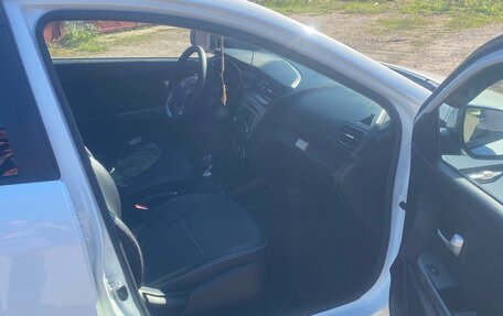 KIA Rio III рестайлинг, 2016 год, 1 000 000 рублей, 14 фотография