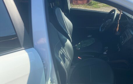 KIA Rio III рестайлинг, 2016 год, 1 000 000 рублей, 12 фотография