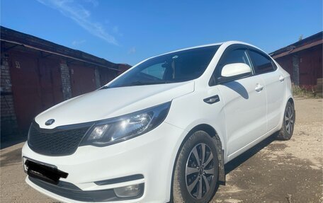 KIA Rio III рестайлинг, 2016 год, 1 000 000 рублей, 5 фотография