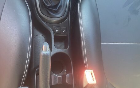 KIA Rio III рестайлинг, 2016 год, 1 000 000 рублей, 34 фотография