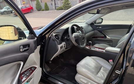 Lexus IS II рестайлинг 2, 2005 год, 1 310 000 рублей, 7 фотография