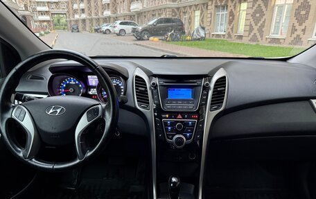 Hyundai i30 II рестайлинг, 2012 год, 945 000 рублей, 15 фотография