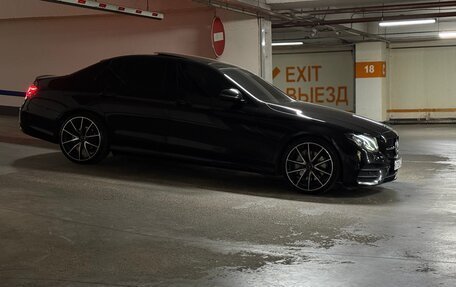 Mercedes-Benz E-Класс, 2016 год, 3 400 000 рублей, 7 фотография