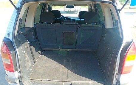 Opel Zafira A рестайлинг, 2002 год, 285 000 рублей, 9 фотография