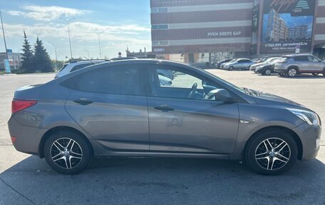 Hyundai Solaris II рестайлинг, 2014 год, 1 050 000 рублей, 2 фотография