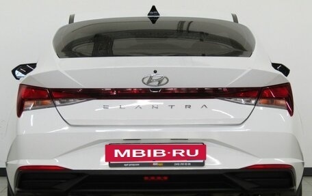 Hyundai Elantra, 2021 год, 2 047 500 рублей, 4 фотография