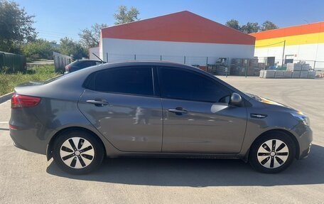 KIA Rio III рестайлинг, 2015 год, 1 000 000 рублей, 3 фотография
