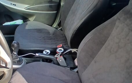 Hyundai Solaris II рестайлинг, 2013 год, 570 000 рублей, 7 фотография