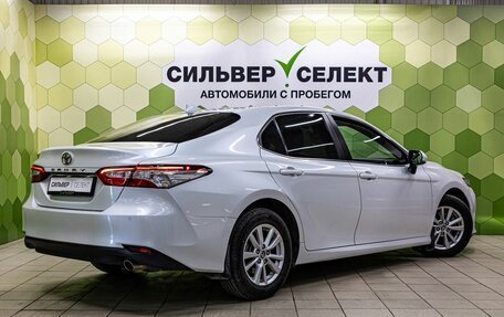 Toyota Camry, 2020 год, 2 650 000 рублей, 2 фотография