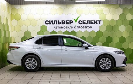 Toyota Camry, 2020 год, 2 650 000 рублей, 8 фотография