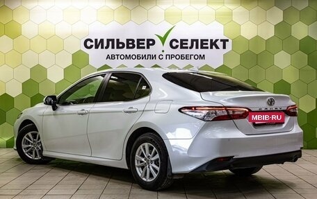 Toyota Camry, 2020 год, 2 650 000 рублей, 6 фотография