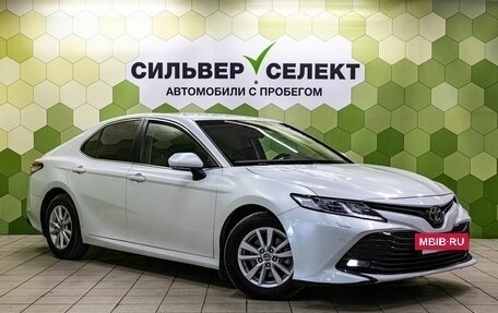 Toyota Camry, 2020 год, 2 650 000 рублей, 5 фотография