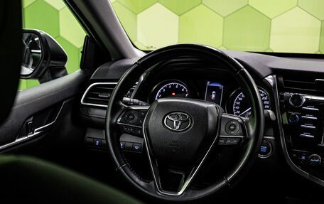 Toyota Camry, 2020 год, 2 650 000 рублей, 14 фотография