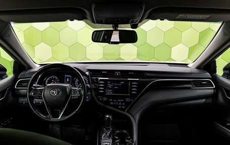 Toyota Camry, 2020 год, 2 650 000 рублей, 13 фотография