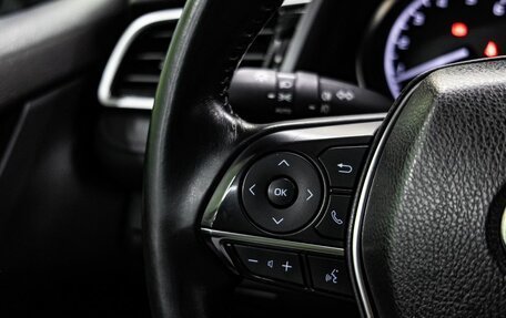 Toyota Camry, 2020 год, 2 650 000 рублей, 15 фотография