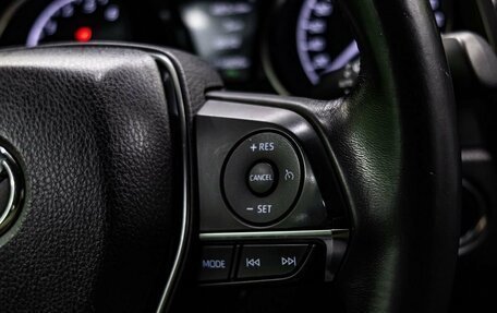 Toyota Camry, 2020 год, 2 650 000 рублей, 16 фотография