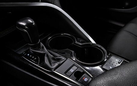 Toyota Camry, 2020 год, 2 650 000 рублей, 20 фотография