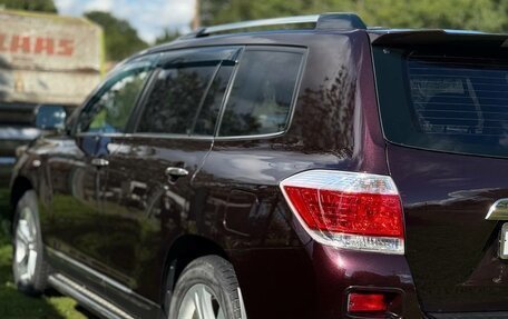 Toyota Highlander III, 2011 год, 2 200 000 рублей, 5 фотография
