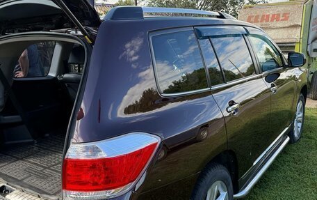 Toyota Highlander III, 2011 год, 2 200 000 рублей, 8 фотография