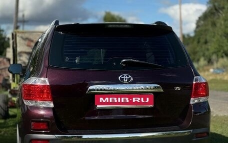 Toyota Highlander III, 2011 год, 2 200 000 рублей, 4 фотография