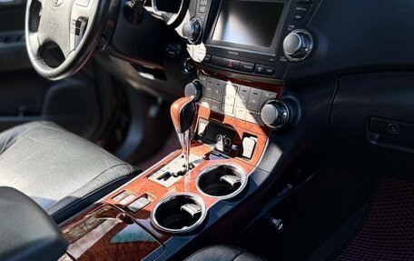 Toyota Highlander III, 2011 год, 2 200 000 рублей, 13 фотография