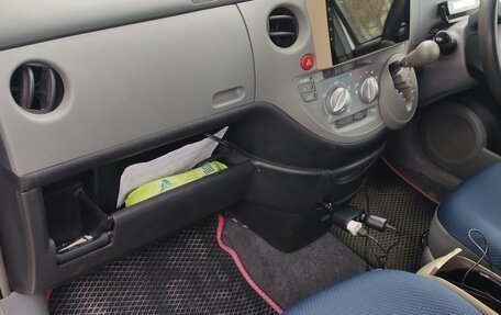 Toyota Sienta I, 2004 год, 680 000 рублей, 5 фотография