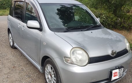 Toyota Sienta I, 2004 год, 680 000 рублей, 18 фотография