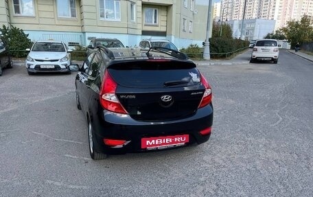 Hyundai Solaris II рестайлинг, 2014 год, 1 000 000 рублей, 3 фотография