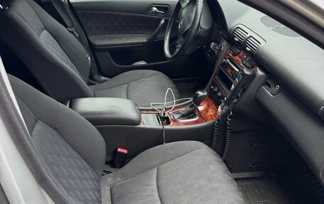 Mercedes-Benz C-Класс, 2001 год, 245 000 рублей, 5 фотография