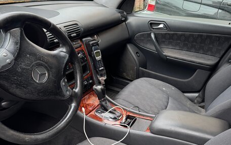 Mercedes-Benz C-Класс, 2001 год, 245 000 рублей, 4 фотография