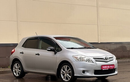 Toyota Auris II, 2011 год, 780 000 рублей, 1 фотография