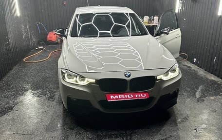 BMW 3 серия, 2018 год, 3 100 000 рублей, 1 фотография