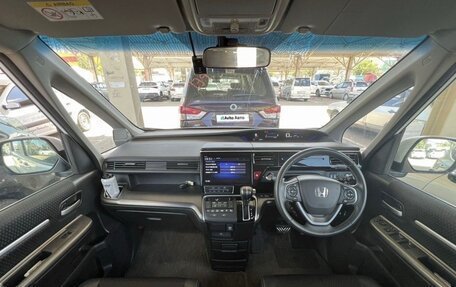 Honda Stepwgn IV, 2022 год, 2 000 000 рублей, 5 фотография