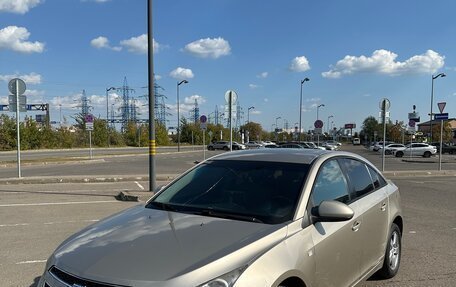 Chevrolet Cruze II, 2012 год, 600 000 рублей, 3 фотография
