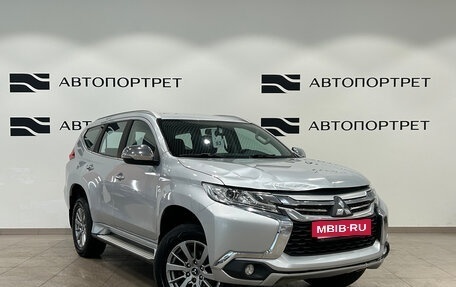 Mitsubishi Pajero Sport III рестайлинг, 2017 год, 1 749 000 рублей, 9 фотография