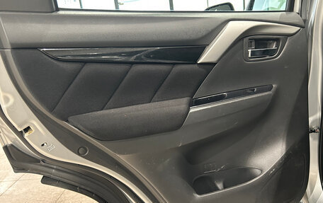 Mitsubishi Pajero Sport III рестайлинг, 2017 год, 1 749 000 рублей, 14 фотография