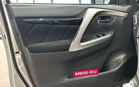 Mitsubishi Pajero Sport III рестайлинг, 2017 год, 1 749 000 рублей, 16 фотография