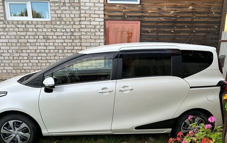 Toyota Sienta II, 2019 год, 1 800 000 рублей, 7 фотография