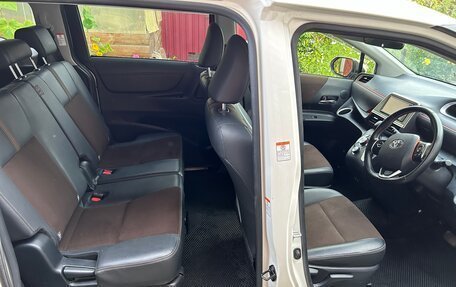 Toyota Sienta II, 2019 год, 1 800 000 рублей, 13 фотография