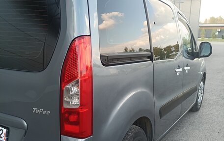 Peugeot Partner II рестайлинг 2, 2011 год, 750 000 рублей, 9 фотография